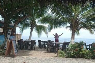 بنسيون Tres Soles