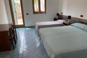 ホテル Lo Smeraldo