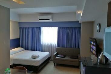 Aparthotel Studio Deluxe @ Sta.lucia East Grand Mall   Hotel & Residences