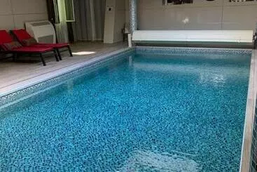 Aamiaismajoitus (B&B) Histoire D ô Les Piscines Chambres D Hôtes