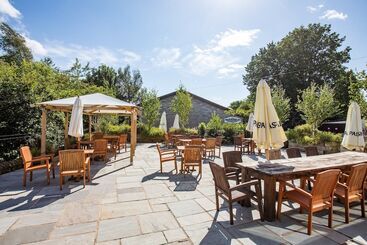 Hotel The Coach And Horses