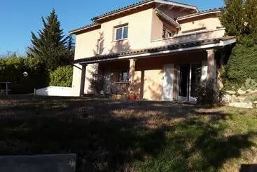 Aamiaismajoitus (B&B) Villas En Chanay