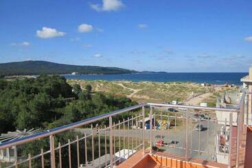 ペンション Guest Rooms Venera