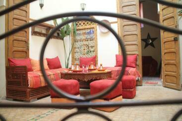 リヤド La Maison Des Lallas