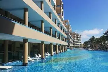 Generations Riviera Maya Family Resort Catamarán, Aqua Nick & More Inclusive