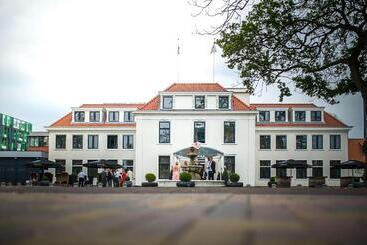 בית מלון כפרי & Spa Savarin   Rijswijk, The Hague