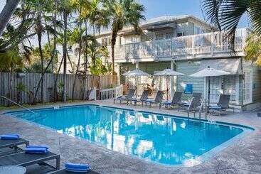 هتل Southernmost Inn Adult Exclusive