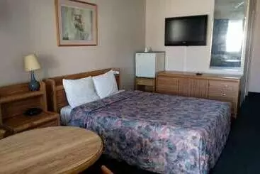 مُتل Tropicana Inn