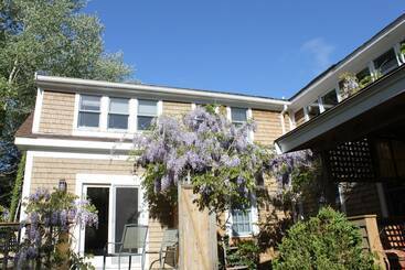 بنسيون Chatham Guest Rooms