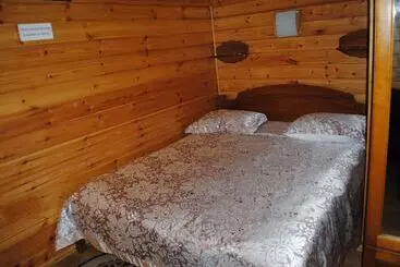 Hotelli Kompleks Otdykha Elki Palki