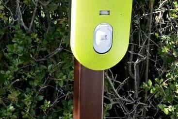 Отель Green Hôtels Confort Sainte Geneviève Des Bois