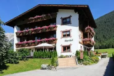ベッドアンドブレックファースト Alpenhof Wohlfühlpension
