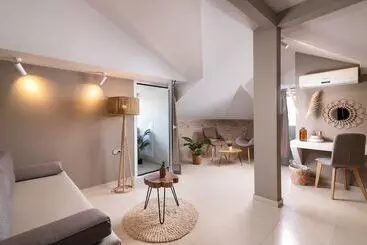 Hotelli Elle Rooms & Suites