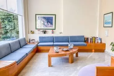 Aparthotel Melina Beach