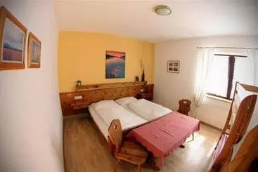 Bed and Breakfast Sportpension Mountain High