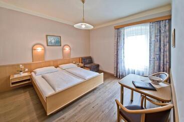 酒店 Pension Martha