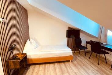 بنسيون Gästehaus Am Stadtpark