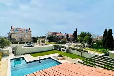 Pension Linc Rooms & Apartments
