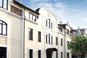 Отель Stary Dvorik Na Orlovskoy