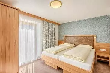 Hotell Haus Hubertus