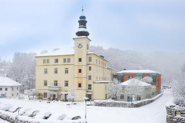Hotelli Kneipp Kurhaus Bad Muehllacken