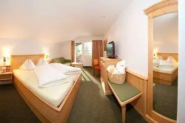 דירה Schi Und Wanderhotel Berghof