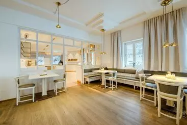 アパートホテル Crystls Apart