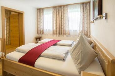 コテージ Ferienhof Hinterstrasser