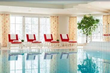 Отель Zum Stern   Bergbahnen Inklusive Im Sommer 2025