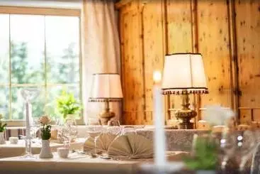 هتل Zum Stern   Bergbahnen Inklusive Im Sommer 2025