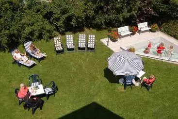 ホテル Flurschütz