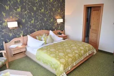 ホテル Sauerländer Hof