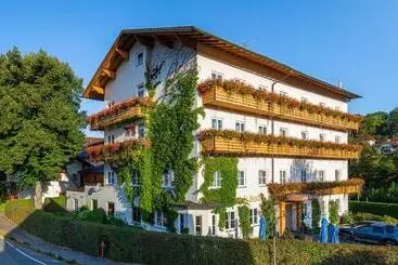 Отель Zum Hirschen