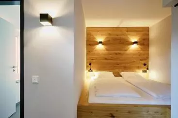 ペンション Gasthof Neuwirt Unterföhring