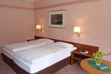 Waldhotel Felsenkeller