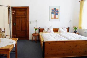 Bed and Breakfast Pension Alter Zausel