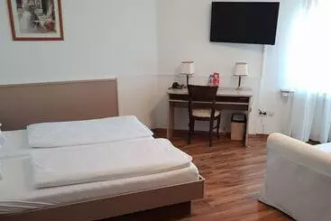 酒店 Restaurant Knechtstedener Hof