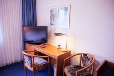 Отель Zur Flora