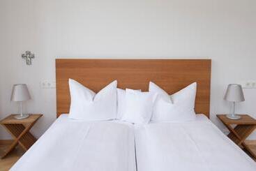 酒店 Akademie Der Dioezese Weingarten