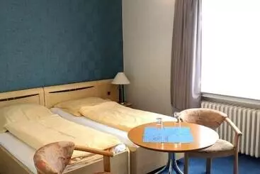 Отель Der Quellenhof