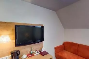 Otel Gasthaus Zum Kranz