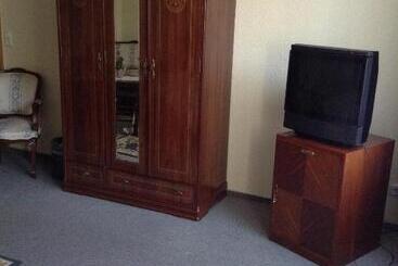 Отель Zum Stresemann