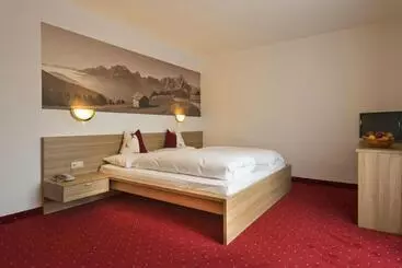 בית מלון כפרי Laurin