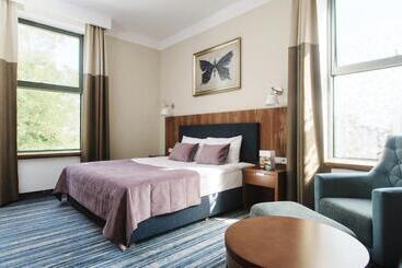 בית מלון כפרי Pałac Romantyczny