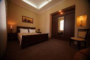 בית מלון כפרי Grand Kavkaz