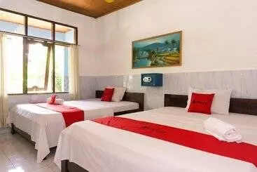 ホテル Reddoorz Near Gili Trawangan Port