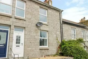 Alice Cottage