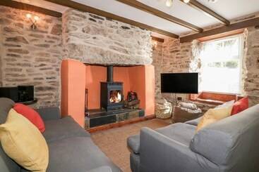 بيت ريفى Chi Lowen