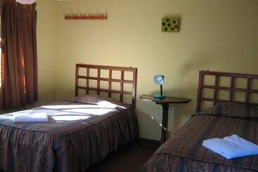 فندق Hospedaje Los Jardines