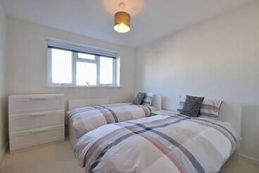 茅舍 Latitude West